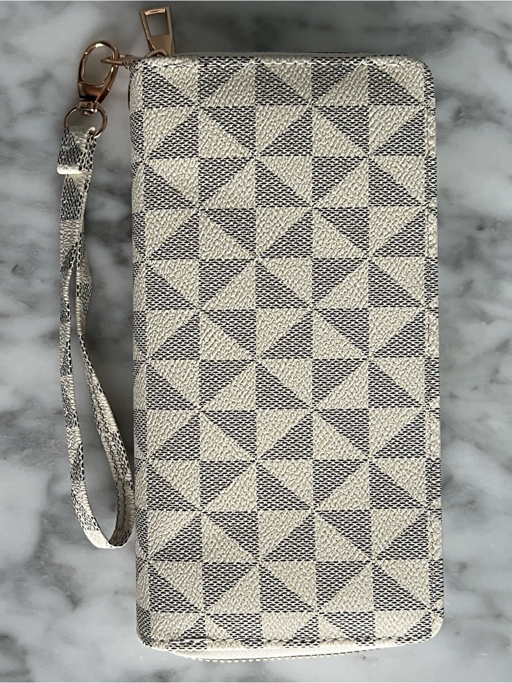 Source Unknown Geometric Cream & Gray Wristlet Wallet